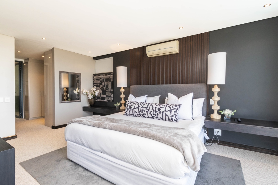 To Let 3 Bedroom Property for Rent in Green Point Western Cape